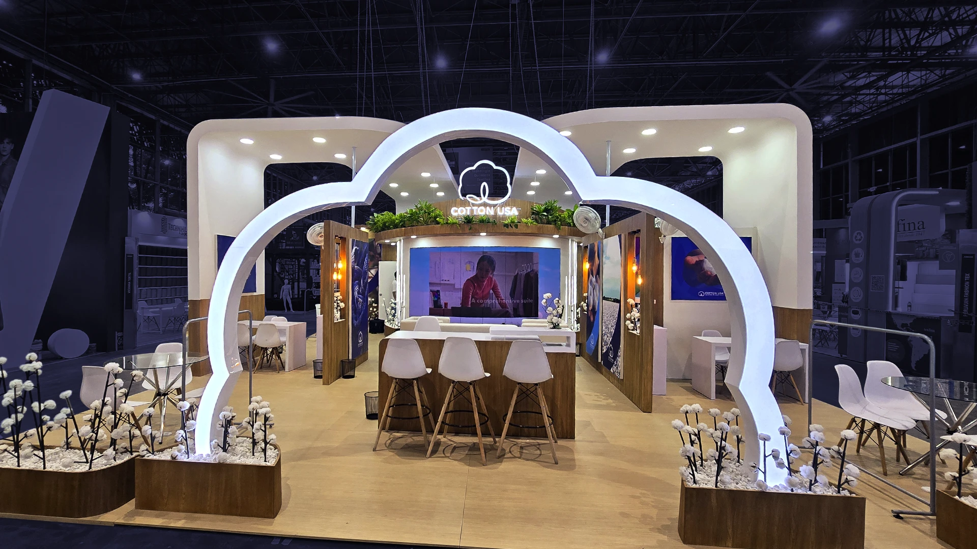 Diseño de stand textil para COTTON USA en Colombiatex por Diper Exhibitions